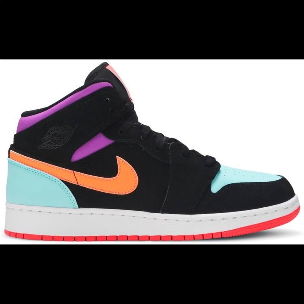 Air Jordans Mid “Candy” youth 7 (womens 8/8.5)